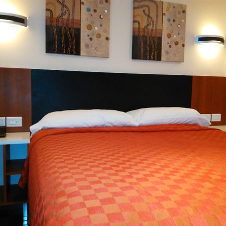 Hotel A&B Internacional ブエノスアイレス エクステリア 写真
